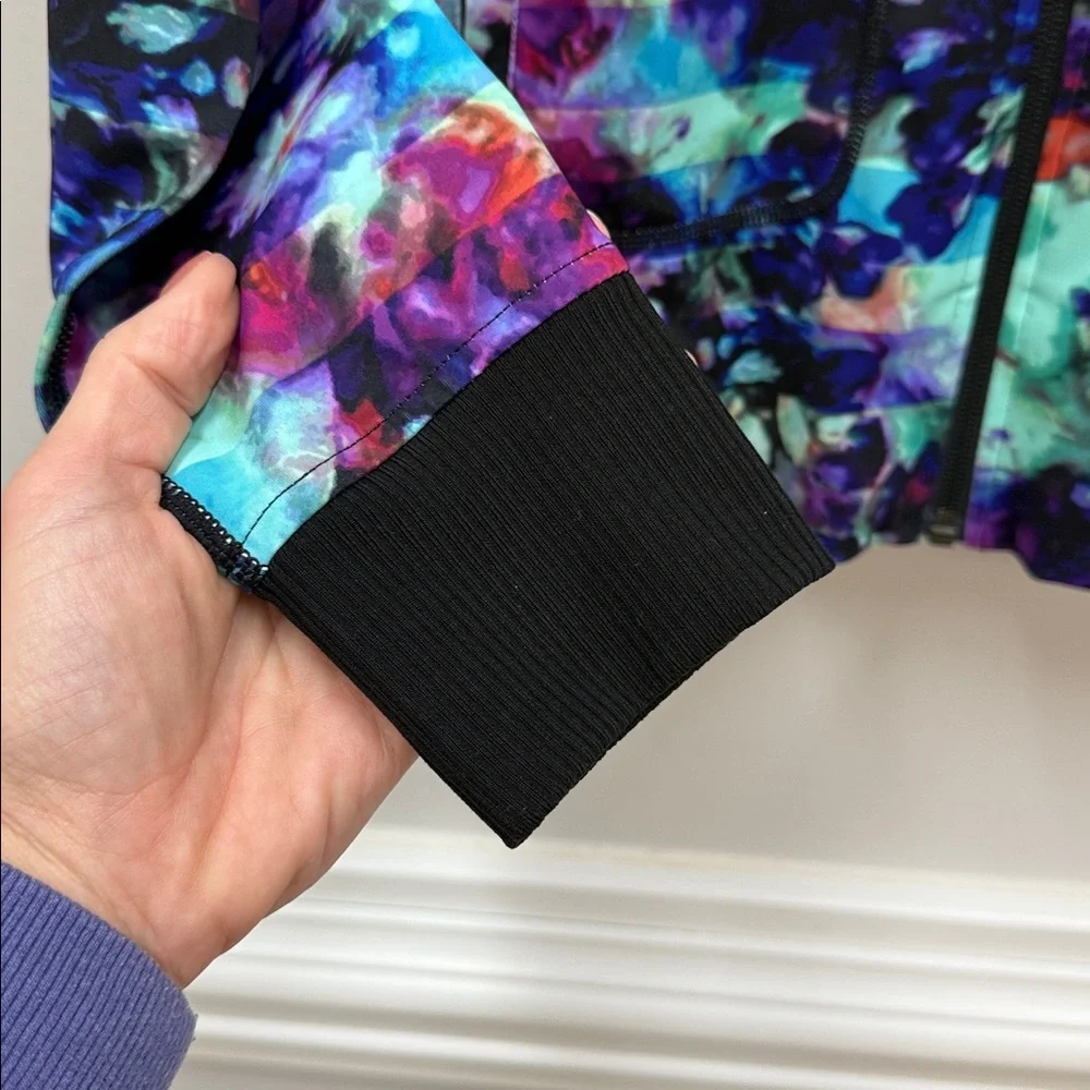 Athleta Multicolor Floral Fade Bombtastic Jacket Womens Sz Medium! - Picture 8 of 11